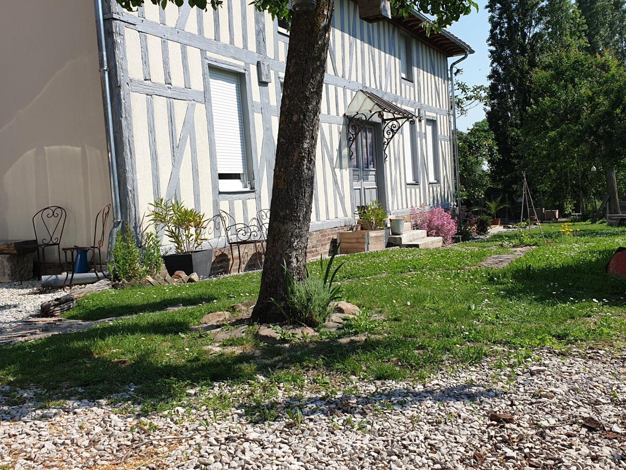 Dosches Sous Les Toits B&B 외부 사진